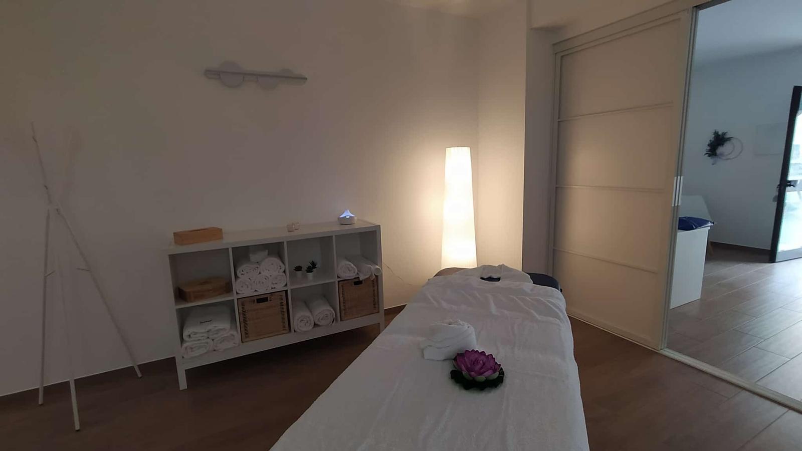 Centro massaggi e scuola di formazione "Moon Light" · Foto 2
